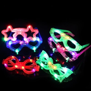 Lunettes lumineuses <span class=keywords><strong>pas</strong></span> chères à 6 LED et 6 formes, jouets en plastique clignotants, piles remplaçables, idéales pour concerts et anniversaires - Product Image 3