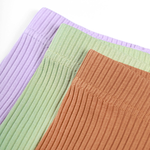 Shorts de vélo pour enfants en coton biologique, unis, très extensibles, côtelés, pour bébés et tout-petits - Product Image 2