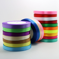 Ruban en satin multicolore personnalisé de haute qualité de 9 mm avec noyau en mousse pour la décoration de table de mariage, les décorations de gâteaux et les nœuds cadeaux faits à la main