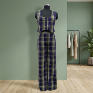 Haut court sans manches à carreaux avec pantalon large taille haute – Tenue décontractée d'automne coupe ample en laine tissée et polyester - Product Image 2