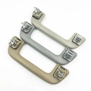 74610-52020 s 'applique à la poignée de toit intérieure pour Toyota Corolla berlines - Product Image 2