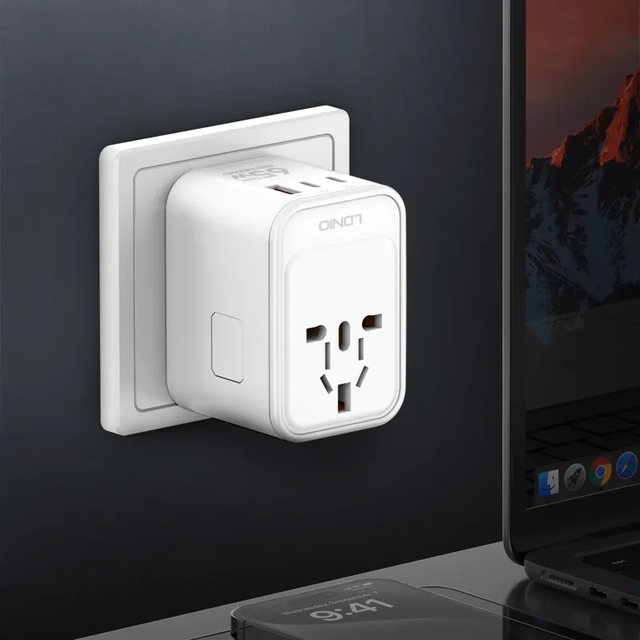LDNIO Z6 All in One Worldwide Travel Charger Multi Plug Adaptor Universal Travel Adapter with USB and Type-C