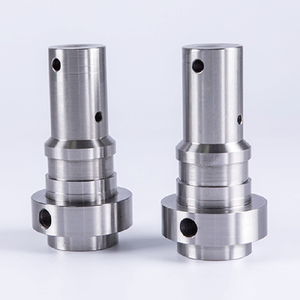 Pièces en acier inoxydable usinées CNC de précision pour moteurs électriques Conceptions et spécifications personnalisées acceptées - Product Image 4