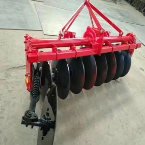Charrue à disques 8 rangs avec boîte de vitesses pour utilisation avec tracteur - Product Image 3