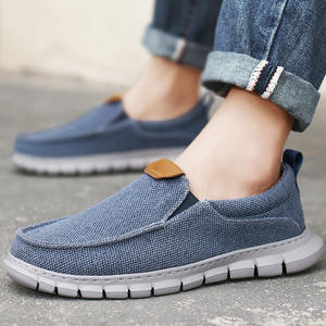 Chaussures en toile tendance pour hommes, chaussures en toile monobloc pour hommes, respirantes et au style décontracté. Chaussures décontractées pour hommes à semelles épaisses - Product Image 5