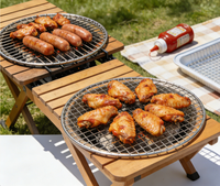 Barbecue de camping sur la plage, incontournable : ce grill jetable galvanisé est super facile à utiliser.