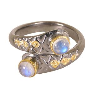 แหวนลายมูนสโตนสายรุ้งแบบมินิมอล925เงินสเตอร์ลิงชุบทองเครื่องประดับโรเดียมสีดำสำหรับงานแต่งงาน - Product Image 1