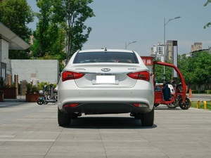 Chery Arrizo5 2025, Sedán Automático de 1.5L, <span class=keywords><strong>0KM</strong></span>, con Volante a la Izquierda, Asientos de Cuero, Interior Oscuro, Neumáticos R16, Tracción Delantera - Product Image 3