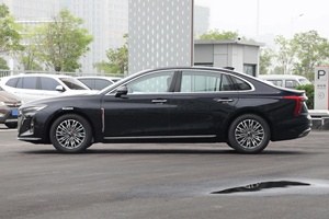 รถยนต์ใหม่ FWD เบนซิน ปี 2026 ฮงฉี H5 1.5T DCT รถซีดานขนาดกลาง 4 ประตู 5 ที่นั่ง ความเร็วสูงสุด 215 กม./ชม. รถยนต์ใช้น้ำมันสำหรับผู้ใหญ่ - Product Image 5