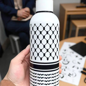 Vente en gros Palestine Keffiyeh Bouteille d'eau en acier inoxydable double paroi petite <span class=keywords><strong>bouche</strong></span> aérateur de boisson pour sports de plein air pour cadeaux de bienvenue - Product Image 4