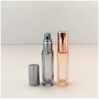 Flacon en verre cosmétique coloré de 10 ml avec bouchon à vis et vaporisateur