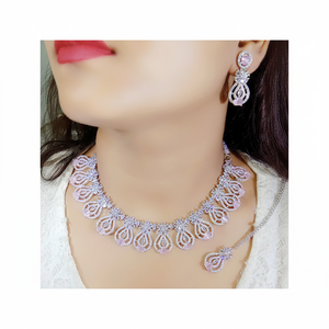 Tendance élégant collier de diamants américains ensemble avec pierre rouge pour les femmes fête de mariage porter des bijoux indiens pour les femmes - Product Image 1