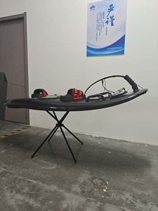 Tabla de Surf de Fibra de Carbono con Motor de Gasolina, 5.5 Litros y 3 Horas de Autonomía Extendida, Disfruta al Máximo de la Diversión del Surf - Product Image 2
