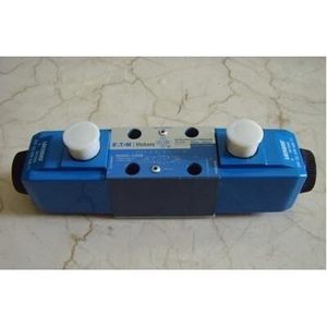 Vanne hydraulique Vickers DG4V-3-2C-M-U-H7-60, électrovanne magnétique pour usage industriel - Product Image 1