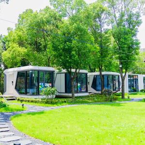 Casa Mobile High-Tech a Forma di Capsula Spaziale, Impermeabile e Antivento, con Finestre Panoramiche per un Vivere Unico - Product Image 5