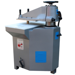 Prensa Hidráulica de Corte de Plástico JEAKAR de 20 Toneladas, Mesa de Trabajo de 900x450 mm, Corte con Cuchilla, Operación Manual, Motor de 1.1KW - Product Image 3