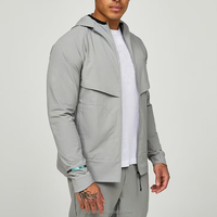 Veste de sport de course à pied tactique Softshell sérigraphiée personnalisée Survêtement coupe-vent en nylon 100% pour hommes