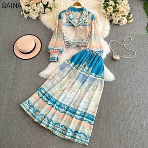 Nuovo romantico elegante due pezzi Set <span class=keywords><strong>abbigliamento</strong></span> donna intagliate stampa <span class=keywords><strong>Chic</strong></span> Top corto elastico vita alta grandi gonne Midi - Product Image 1