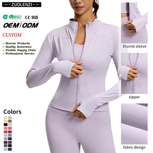 Vêtements de yoga pour femmes sur mesure en gros, veste respirante à coupe ajustée et séchage rapide, haut de yoga à col montant, adapté au fitness et à la course à pied - Product Image 1