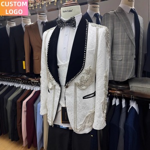 남성 세트 사용자 정의 로고 <span class=keywords><strong>3</strong></span> 조각 옴므 블레이저 손으로 수 놓은 무도회 자수 화이트 정장 럭셔리 남성 결혼식 - Product Image 3