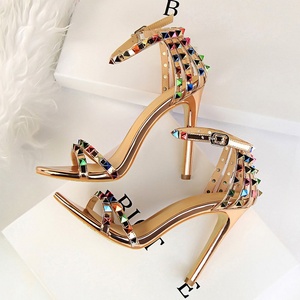Sandalias con Tachuelas Coloridas 2025, Zapatos de Tacón para Mujer, Brillantes y Reflectantes, a la Moda, 11CM, Tacones Sexys para Damas - Product Image 1