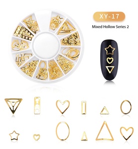 Décorations 3D en métal doré pour ongles, motifs étoiles, lunes et fleurs, en roue, pour manucure en salon, vente en gros, OEM, marque privée - Product Image 6