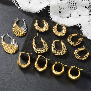 Boucles d'oreilles pendantes classiques vintage tendance à motif floral, plaquées or 18 carats, en acier inoxydable, vente en gros pour femmes - Product Image 1