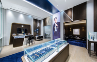 Vitrine d'exposition de montres classique de luxe avec éclairage LED, en verre trempé et métal, pour les boutiques de vente de montres traditionnelles