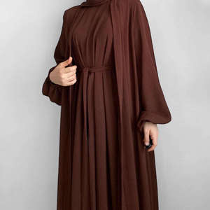 Abaya respirante sans couture de couleur unie, style simple, vêtement islamique pour adultes, en polyester, pour femmes musulmanes, vente en gros à Dubaï - Product Image 6