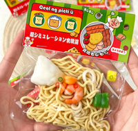 Jouet Squishy TPR Souple Fait Main 12cm, Simulation Réaliste de Chow Mein aux Fruits de Mer et de Ramen Instantané, Anti-stress, Décoration de Bureau
