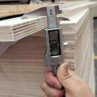 Panneau de contreplaqué de qualité HENF pour l'ameublement intérieur, contreplaqué en bois dur pour la fabrication de meubles, d'armoires et de placards