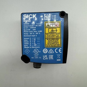 SICK <b>DT50</b> Laser Rangefinder Sensor DC 15V 30V Output 1047581 Motion Position Sensor - Product Image 3