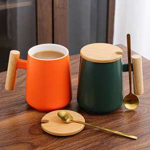 Vente en gros/Logo personnalisé 16oz tasse à café en céramique avec manche en bois tasse en céramique avec couvercle en bois tasse à café isolée avec Spo - Product Image 6