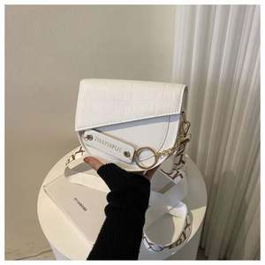 I-0561 Bolsos de Mujer al por Mayor, Nuevos Bolsos de Moda Coreana, Bolsos Cruzados para Mujer - Product Image 4