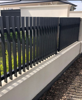 Clôture en alliage d'aluminium, taille personnalisable, revêtement poudré, design moderne durable, sécurité pour la maison, la piscine et la cour, style 10*50