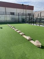 Terrain de padel de haute qualité avec verre panoramique, structure en acier galvanisé, éclairage LED, couleurs et matériaux personnalisables - Extérieur/Intérieur