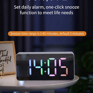 Sveglia Elettronica Smart Moderna e Minimalista con Controllo Vocale, Sensore di Luce, Modalità Notturna, Display LED Digitale <span class=keywords><strong>a</strong></span> <span class=keywords><strong>Specchio</strong></span> per Casa e Camera da Letto - Product Image 2