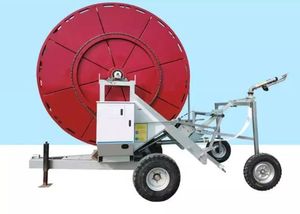 Irrigador de carrete de manguera de pulverización dirigida para enfocar el agua en las raíces de los cultivos y reducir los residuos en áreas agrícolas sin plantar - Product Image 2