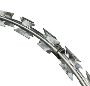 Fil de fer BTO-22 à bas prix, galvanisé à chaud, grillage concertina à lames de rasoir, fil barbelé anti-escalade pour aéroports - Product Image 5