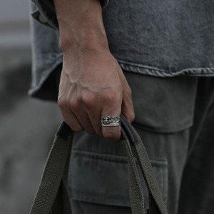 Anillo Retro de Payaso Plateado Antiguo para Hombre, Anillo Hueco de Bufón con Personalidad Punk, Joyería - Product Image 4
