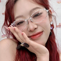 Lunettes de soleil élégantes style punk Y2K tendance, monture métallique, petites lunettes œil-de-chat, protection UV400, lunettes de soleil élégantes pour le catwalk