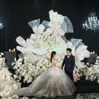 Installations artistiques extérieures et fleurs de mariage, grande décoration florale artificielle en papier blanc pour mariage extérieur