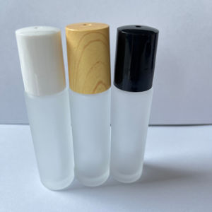 Botella de Vidrio Ecológica con Rodillo - Marrón/Transparente 5ml-15ml - Acabado Mate y Logotipo Personalizado para Envases de Cosméticos - Product Image 1