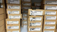 6ES7214-2AS23-0XB0 6ES7214-2BD23-0XB0 6ES7216-2AD23-0XB0 6ES7216-2BD23-0XB0 PLC Programable con 64 E/S, Memoria de Datos y Enlace de E/S de 220V
