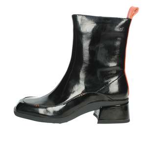 Bottines noires plates pour femme, style mi-mollet, de la marque Manufacture D'Essai - Product Image 1