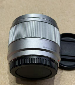 Objectif 25 mm F1.7 pour monture M4/3, 95 % neuf, seulement 125 g, léger - Product Image 6