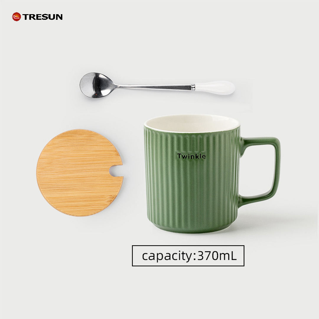 6-green  Cup spoon and wooden cup lid