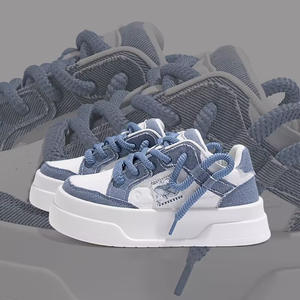 Zapatos Deportivos Retro con Cordones para Mujer, Primavera 2025, Estilo Nuevo, Hechos de Mezclilla Azul con Suela Gruesa, Blancos Casuales - Product Image 3