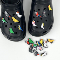 Breloques personnalisées en relief 3D pour enfants, en forme de cœur et de fleur, en caoutchouc PVC, accessoires pour chaussures, chapeaux et sandales