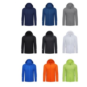 Chaqueta Ligera con Capucha para Hombre, Chaqueta Deportiva de Secado Rápido con Detalles Reflectantes, Chaqueta con Capucha y Logotipo Personalizado - Product Image 2